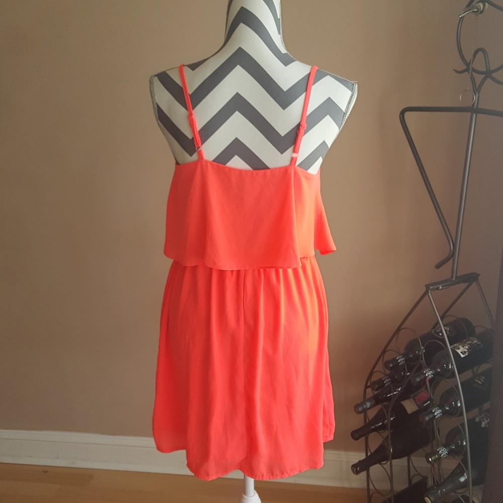 Dress - Picture 2 of 4